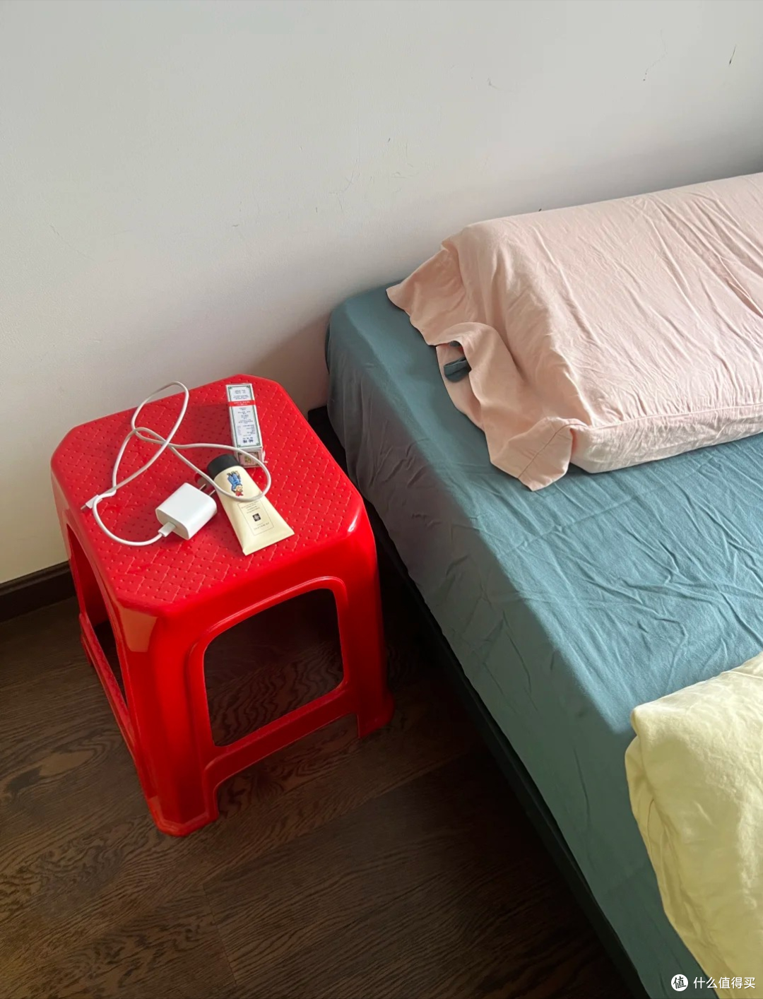 藏不住了!“广东省凳”被网友们开发出多种用法,真是实用又高级