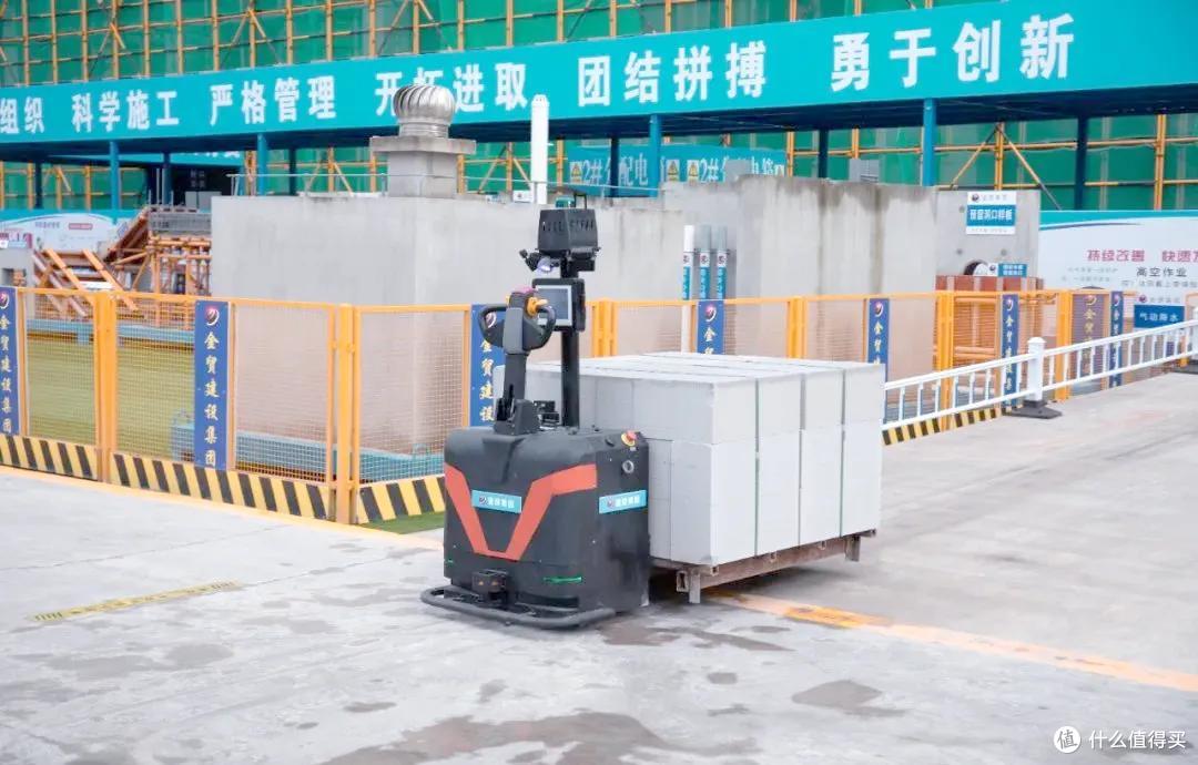 印媒称中国在机器人军团帮助下建成世界最大火车站,只用38个月
