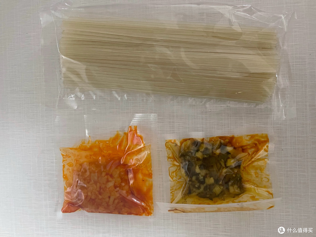 宅家嗦粉的快乐,全靠蔡林记这碗全料拌粉!