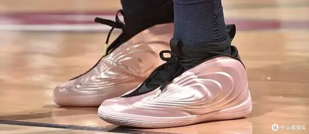 【NBA每日上脚】UA要是留住库里,他会上脚吗?
