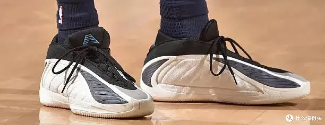 【NBA每日上脚】UA要是留住库里,他会上脚吗?
