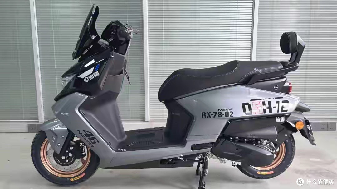 ABS+TCS+9升大油箱,仅6980就能拿下的150平踏板新车发布!