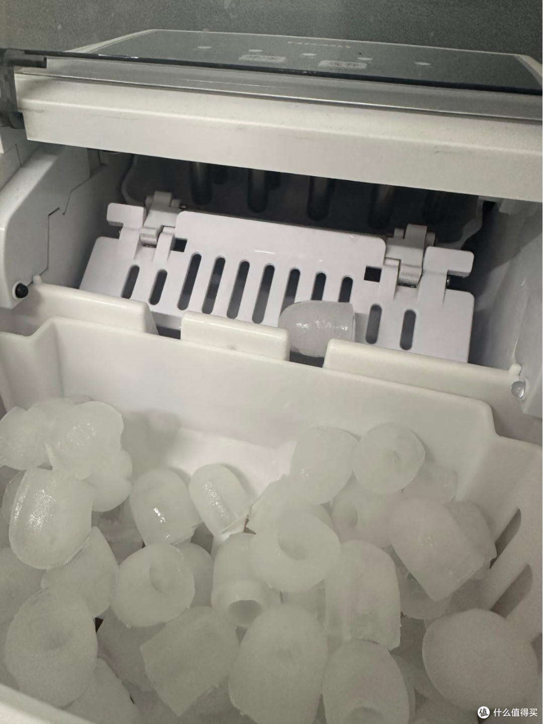 惠康小型制冰机|基础款也能解决夏日刚需