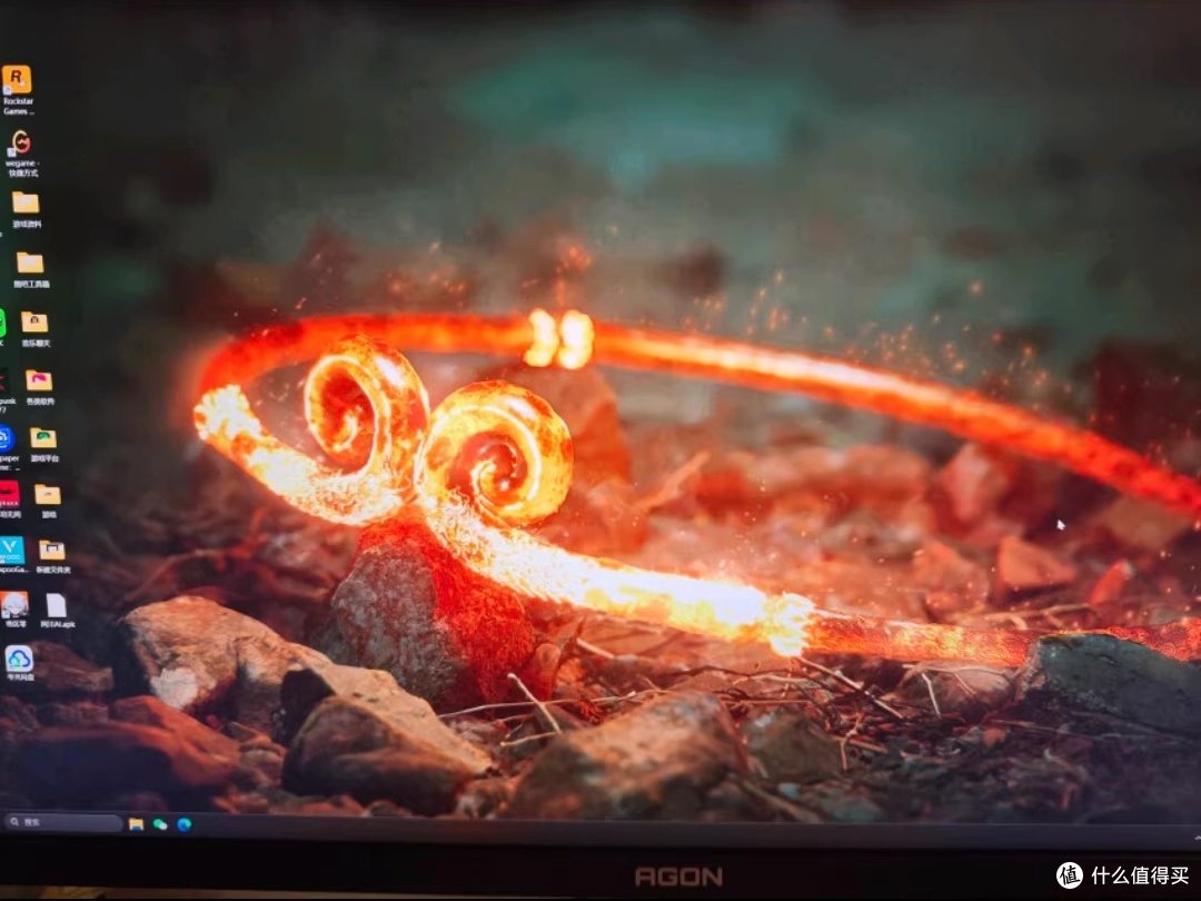第一次把“4K+160Hz”摆上桌:我这台 AGON AG276UX用起来真绝了