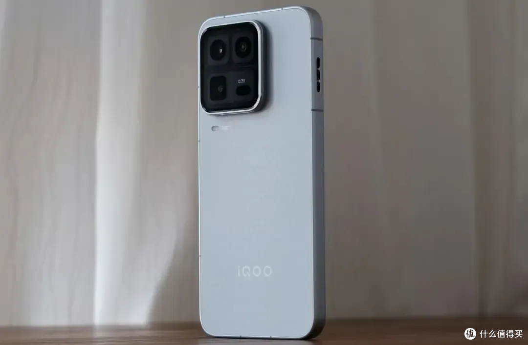 iQOO手机2026年618选购指南：这3款暴跌别买错了，至高直跌1150元