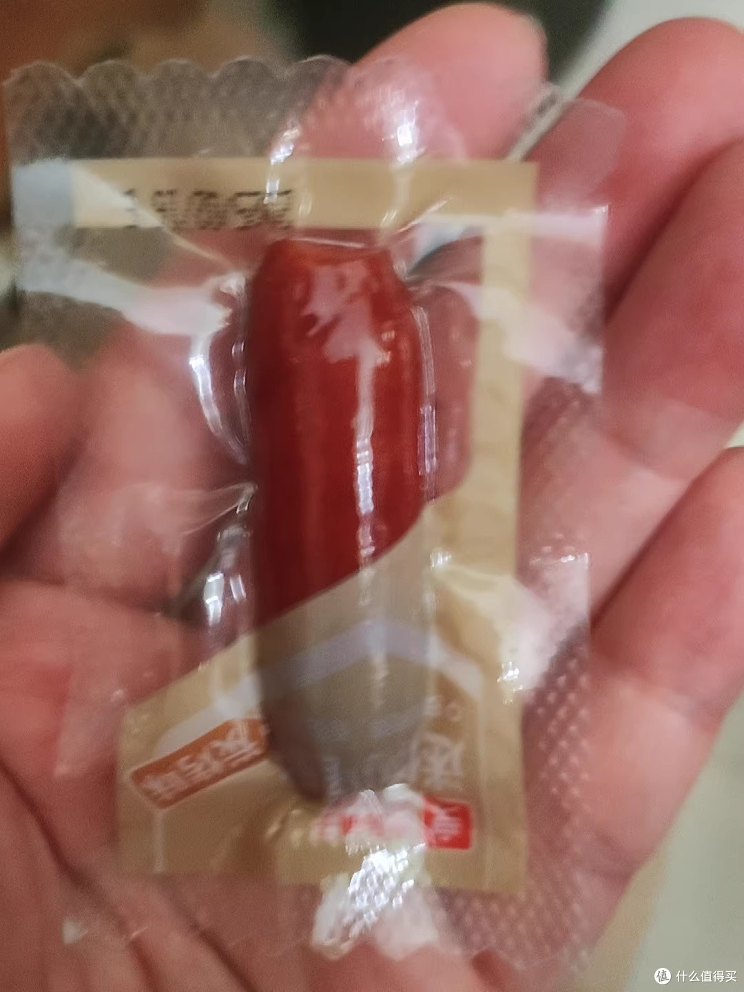 深夜看球的默契搭档——良品铺子迷你小香肠