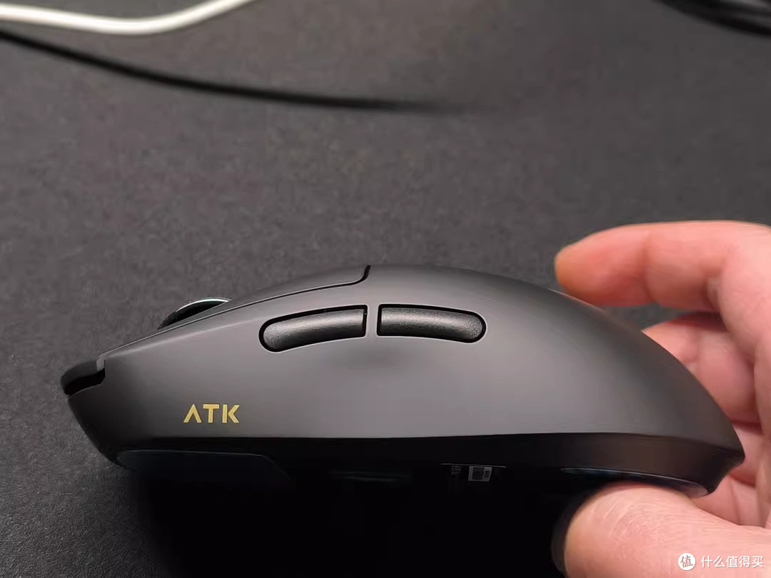 把“轻”做成稳定:ATK 蜻蜓 A9 Ultra Max