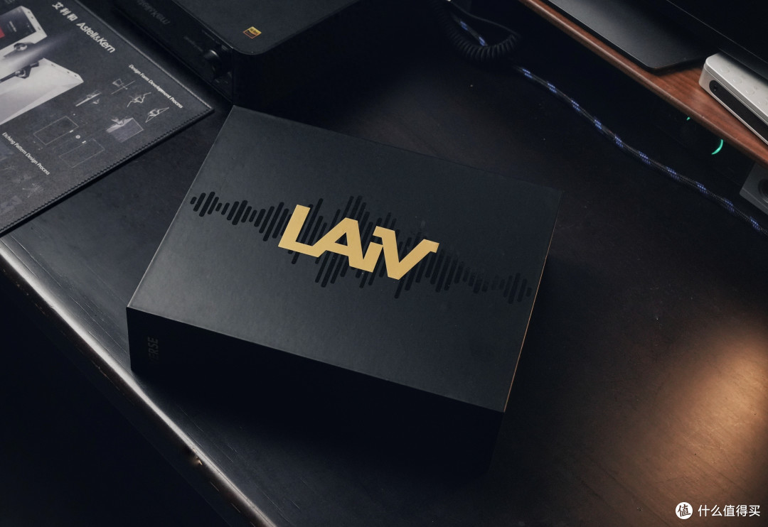 隐藏实力的R2R解码耳放一体机?把玩LAIV乐音芙的VERSE