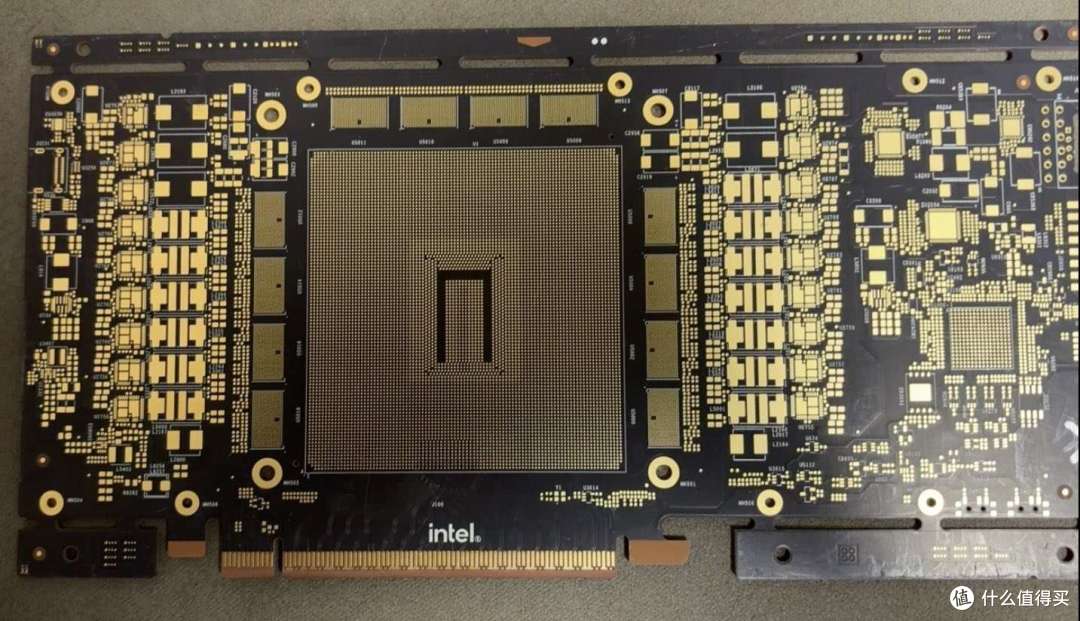 480GB显存的Intel数据中心GPU：真正在赌什么？