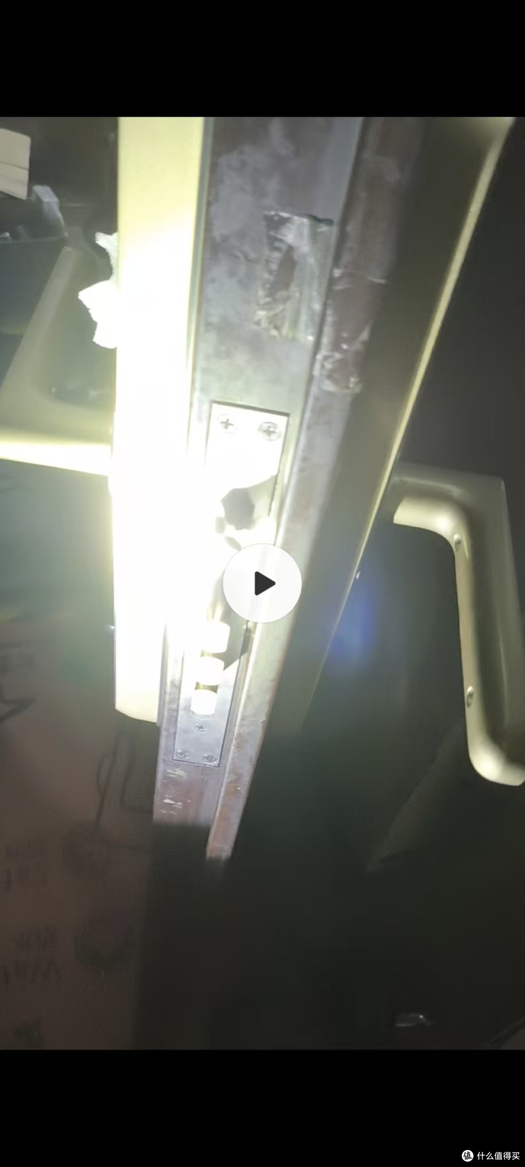 给618买德施曼指纹锁的，能劝一个是一个。龙霆是德施曼子品牌?