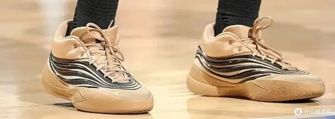 【NBA每日上脚】紫色的AJ最有韵味?日落东单不服!