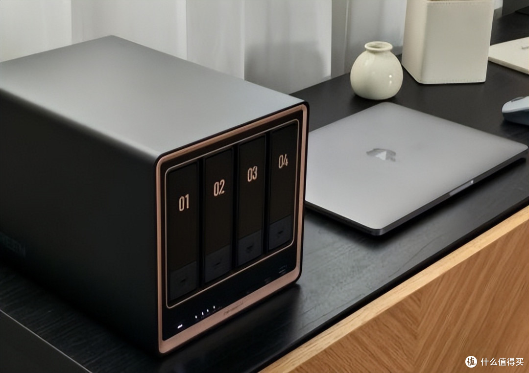 绿联DXP4800 GT、极空间Z4 Pro+、飞牛等,哪台更值得买!
