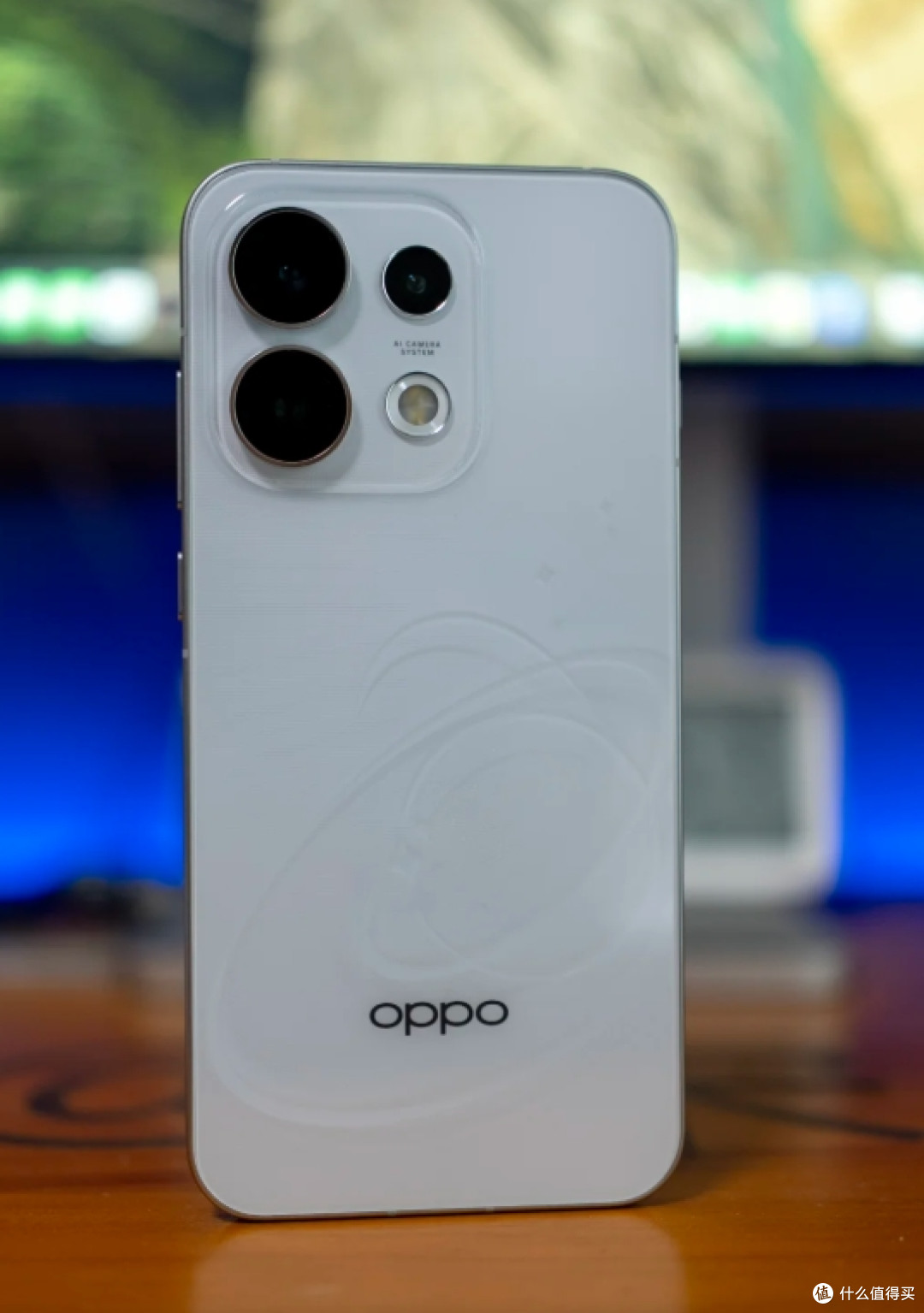 OPPOReno16到底值不值得买?手感+拍照+续航是优势,但性能赢不了