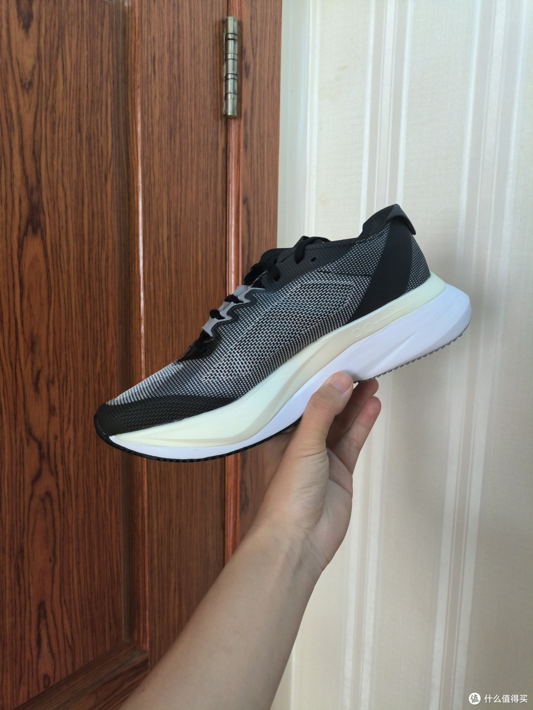 270块一双阿迪Adizero Boston 12,炸了我都夸它香!