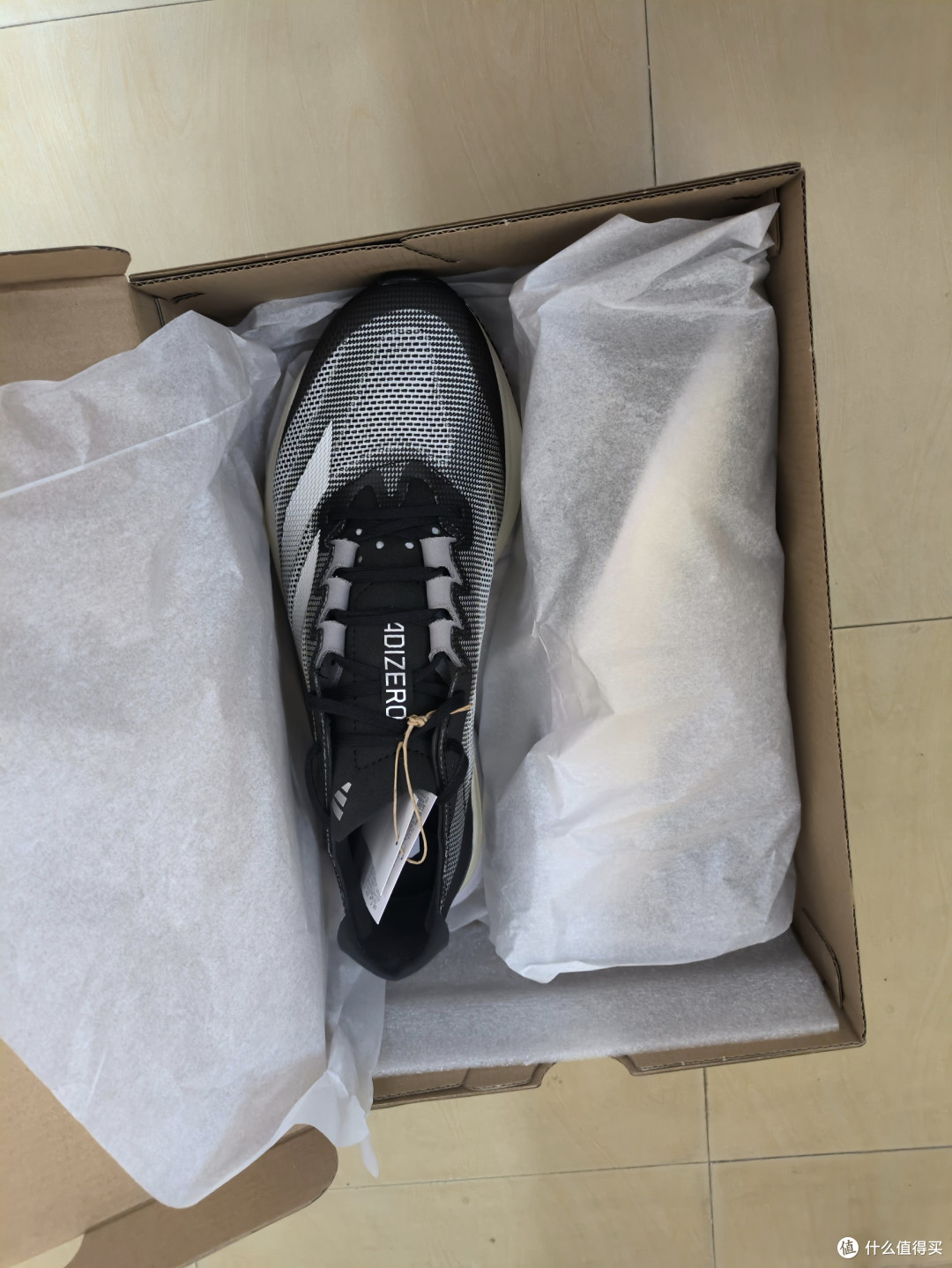270块一双阿迪Adizero Boston 12,炸了我都夸它香!