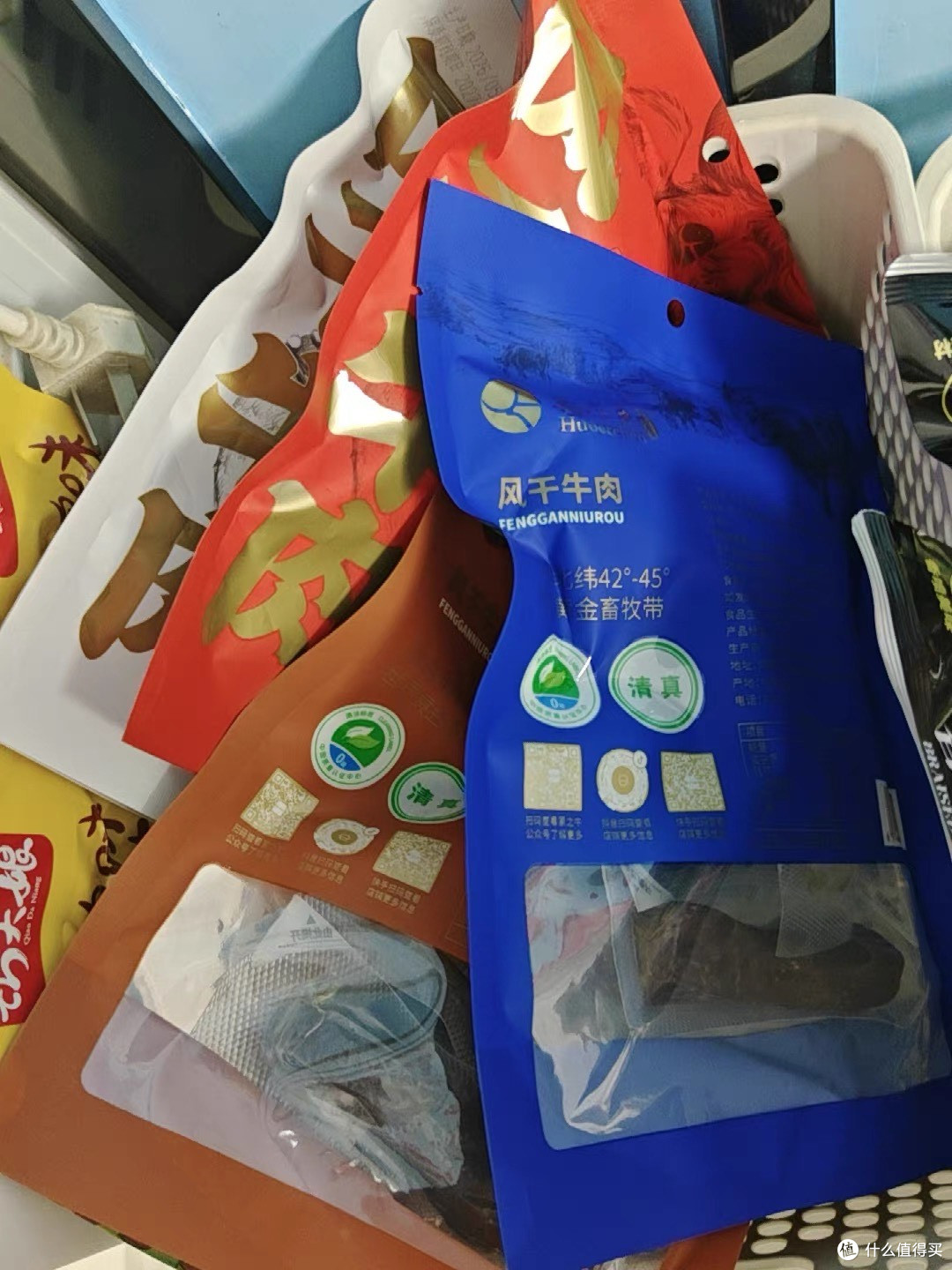 熬夜看球的解馋搭子：豁尔臣风干牛肉干，真牛肉才撑得住下半场
