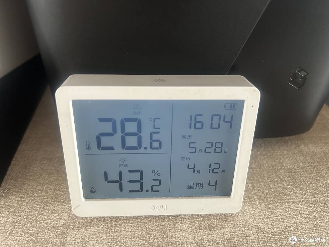 体验不打折，性价比更高的AI NAS旗舰，极空间Z425轻享版首发评测