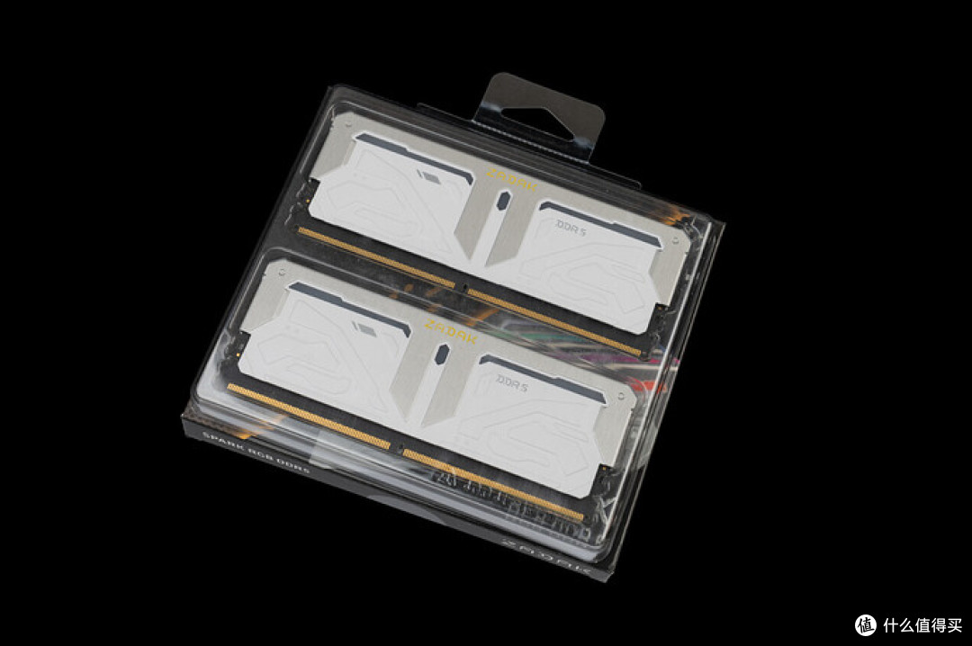 ZADAK Spark RGB DDR5 6000MHz CL40（16GB×2）内存套装 评测