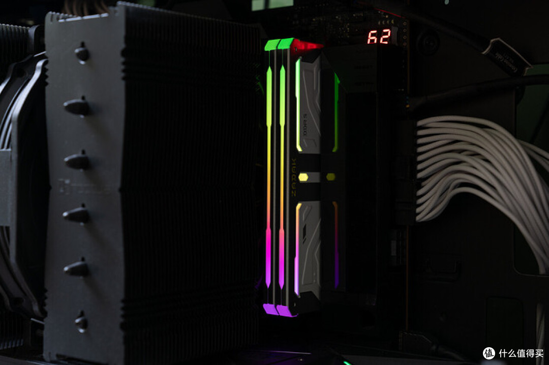 ZADAK Spark RGB DDR5 6000MHz CL40（16GB×2）内存套装 评测