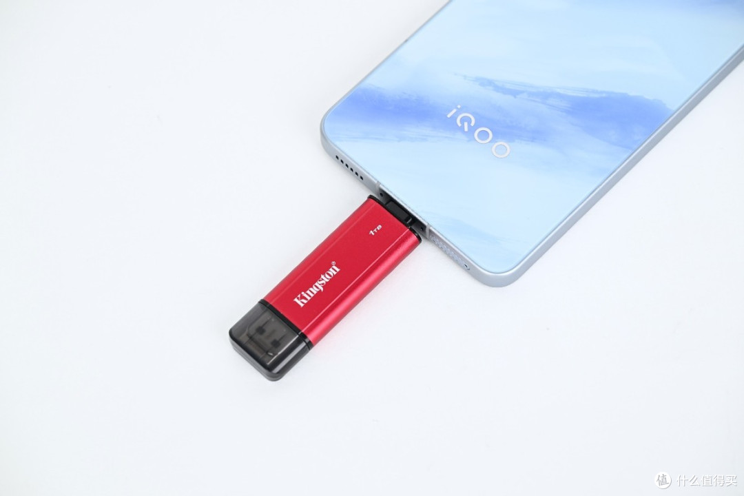 双接口全速赋能 金士顿SPSD移动固态硬盘 1TB测评