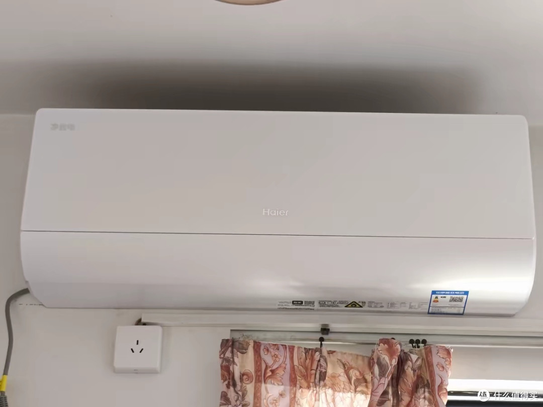 海尔小红花空调:省电静音速冷