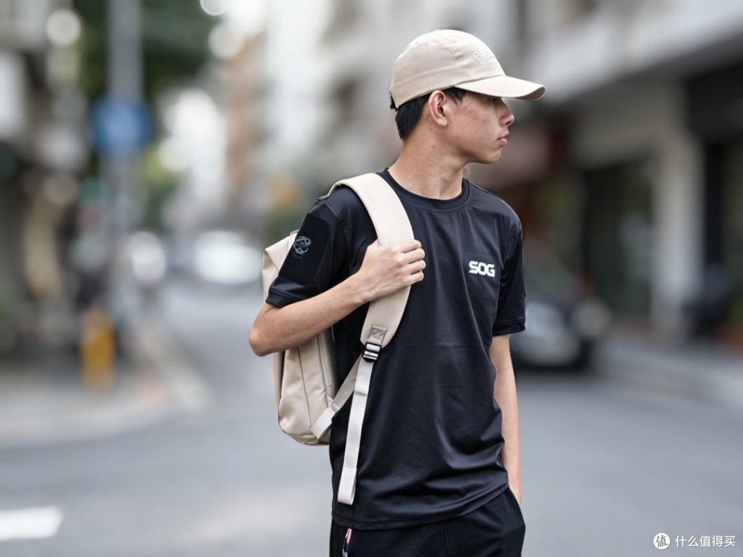 硬核战术风拉满,通勤亦舒适!SOG幻狼夏季速干短袖实测体验