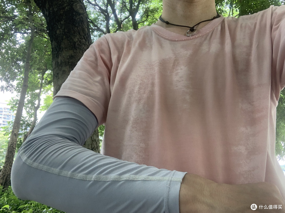 骑行防晒全攻略(腿部也要)!迪卡侬防晒面罩 & 冰袖实测!