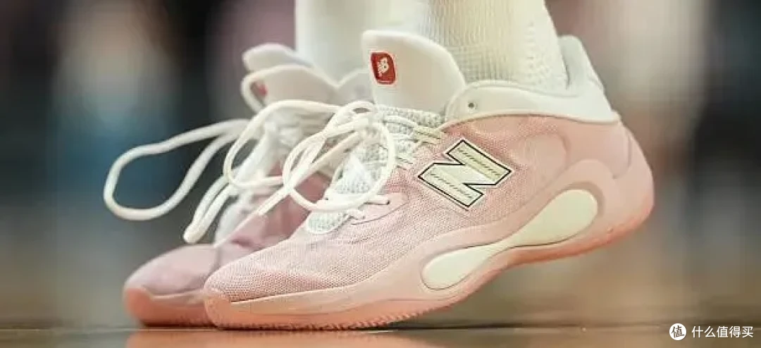 【NBA每日上脚】伦纳德都没这待遇？布林克专属PE美疯了