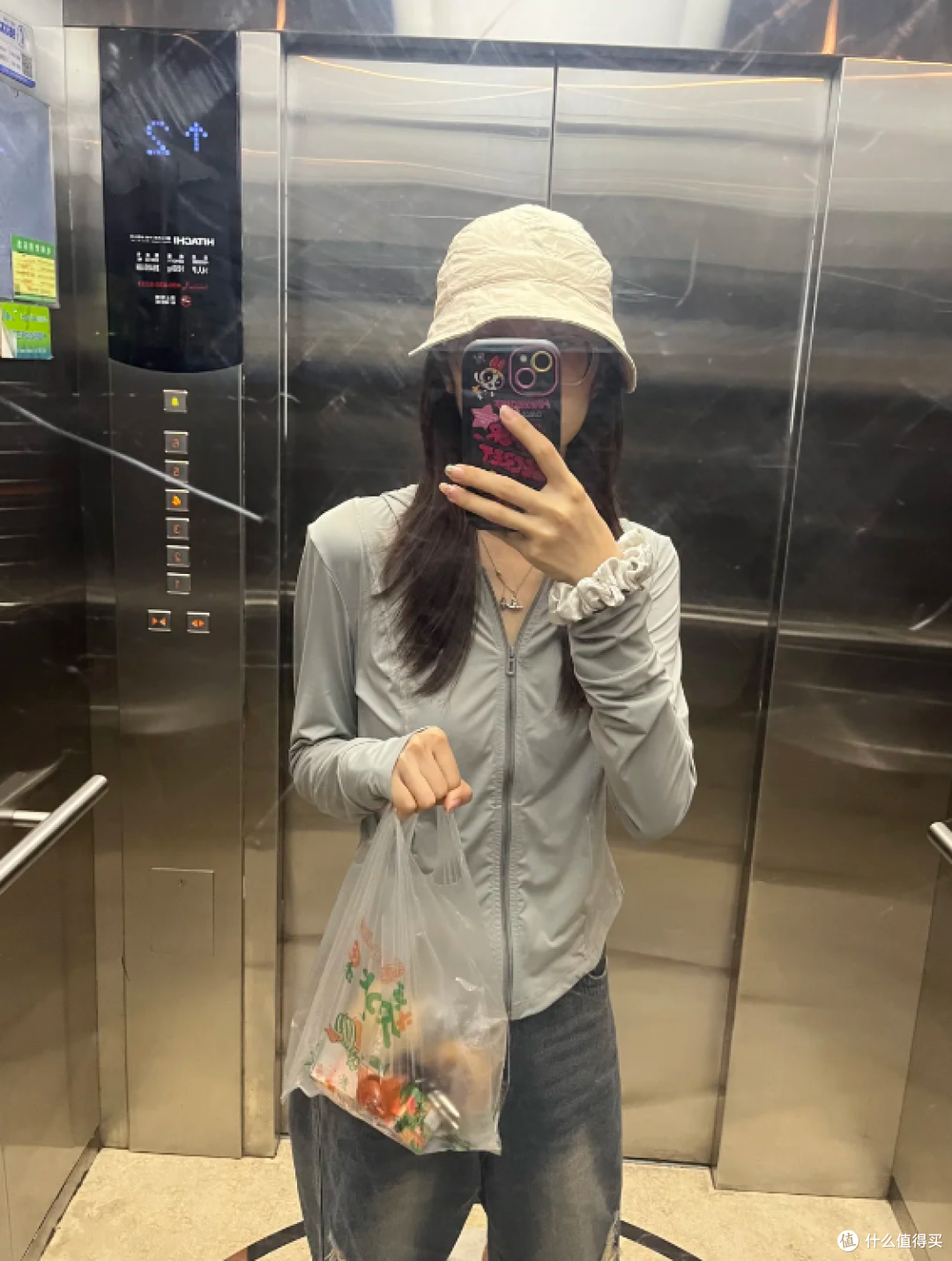年轻人上班的“通勤包”,能有多邪修?我也是被惊艳到了