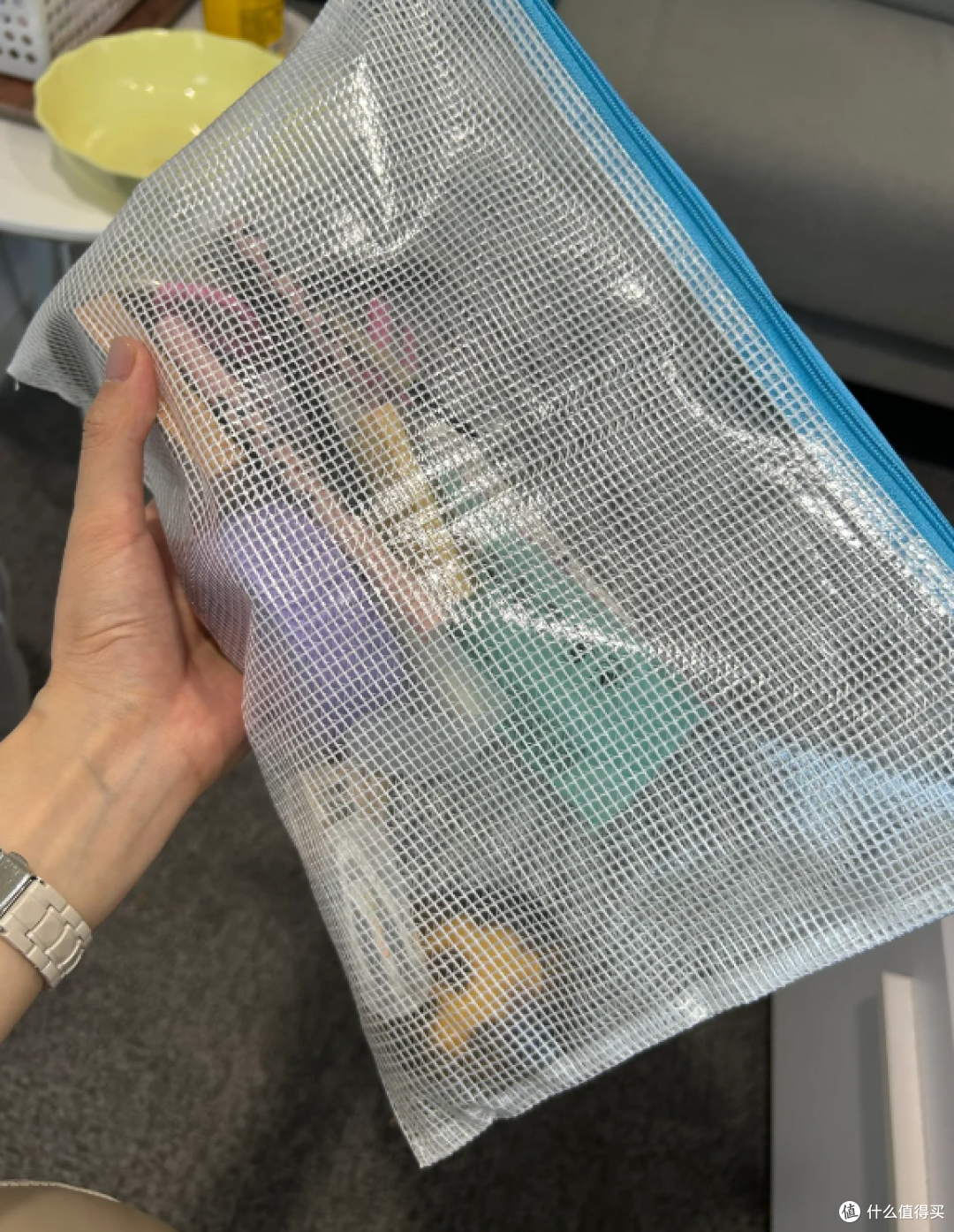 年轻人上班的“通勤包”,能有多邪修?我也是被惊艳到了