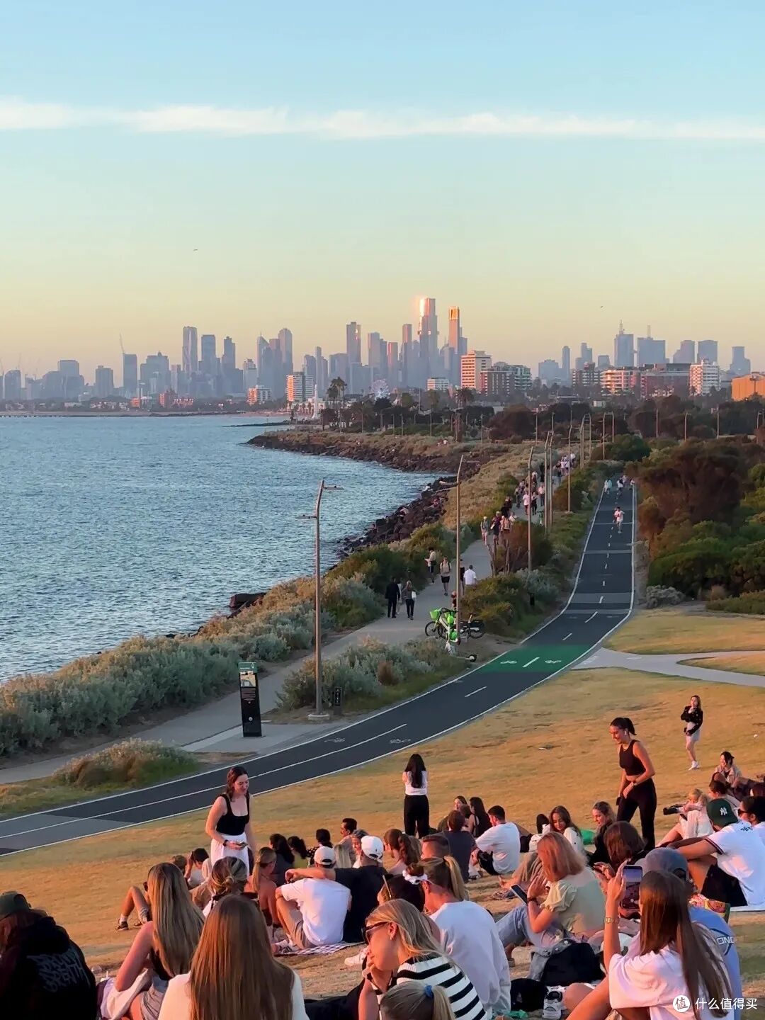 ● Point Ormond, Melbourne, Victoria  📷 / © Tourism Australia