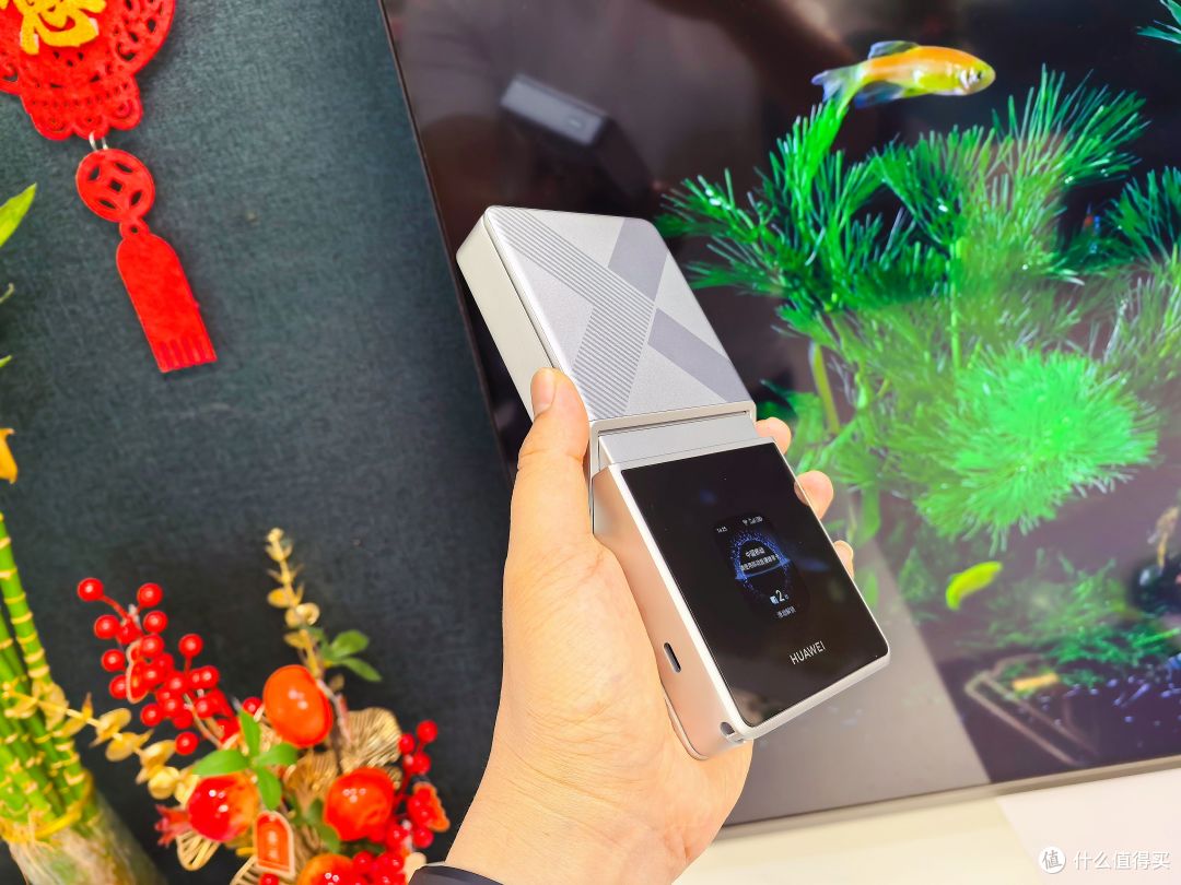 别再手机开热点了!华为随行WiFi X网速快10倍,户外直播续命神器