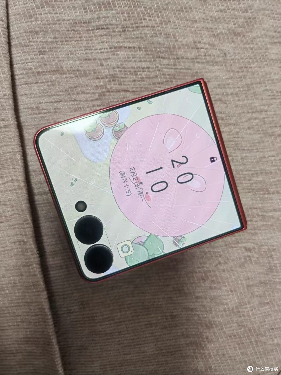三星Z Flip7,4.1英寸外屏折叠屏超时髦!