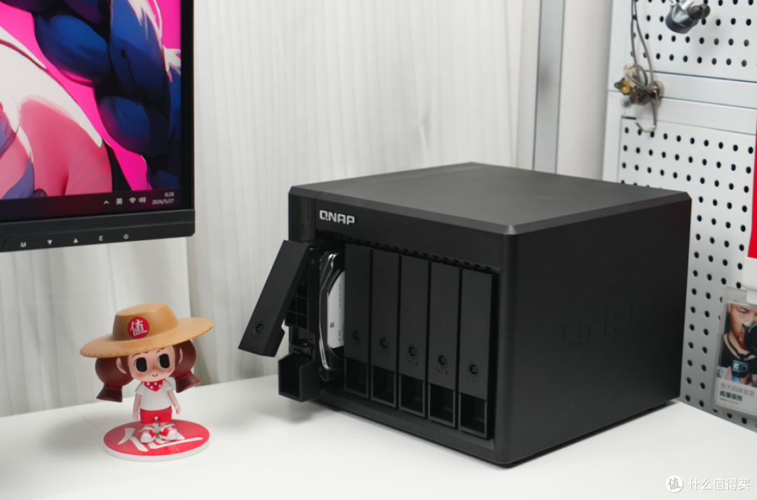从存得下到用得上：威联通Qu605与hero 6.0如何用AI重塑数据管理