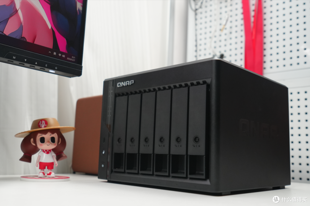 从存得下到用得上：威联通Qu605与hero 6.0如何用AI重塑数据管理