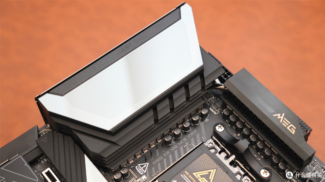 堆料感人硬核次旗舰定位!微星MEG X870E ACE MAX战神主板 评测