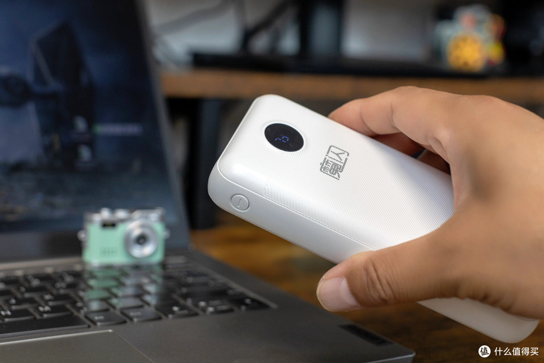 3C认证充电更安全,商科旗下魔闪20Pro-W充电宝深度评测