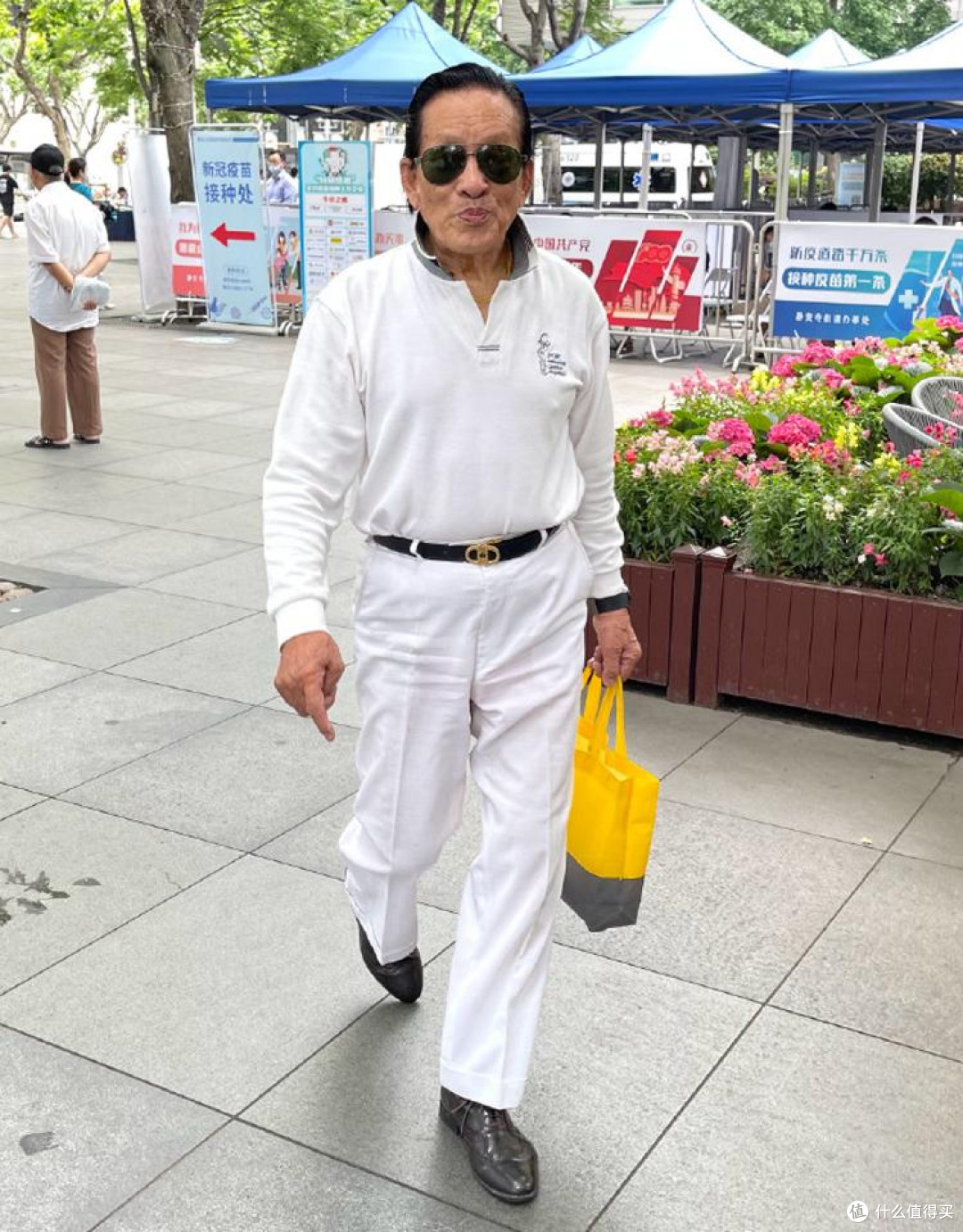 等到了六七十岁以后,坚决不穿这4种老头装!显老土气,非常油腻