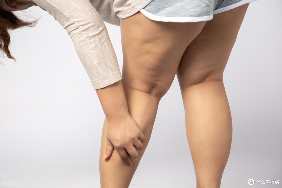 运动后小腿粗壮如萝卜?4个精准拉伸动作,轻松恢复柔软线条