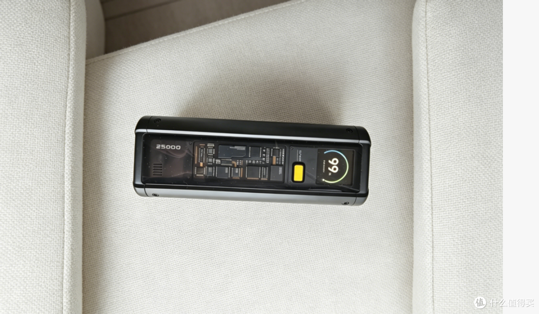 小米25000mAh 212W充电宝跌到200多,有刻字你能接受吗?