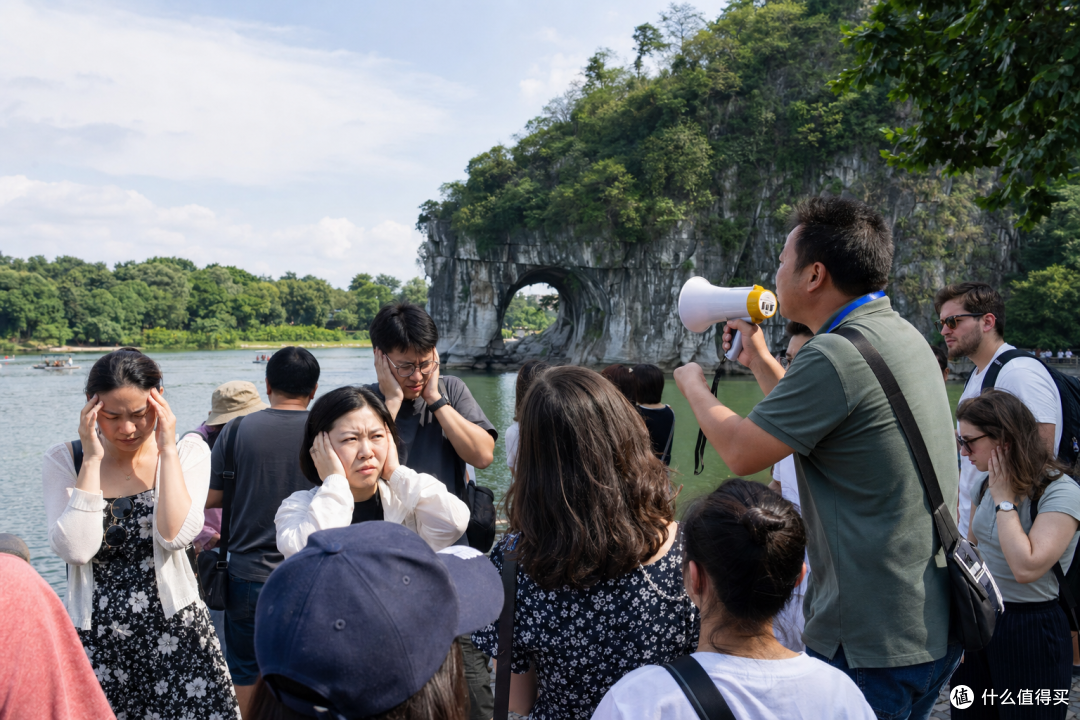 干了十几年桂林导游,这个6.1新规终于让我能优雅地穿一次旗袍了