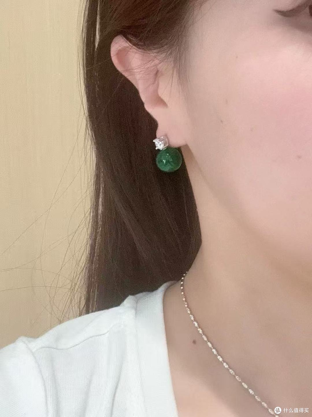 把江南春色戴在耳边｜新中式满绿玉髓银耳钉太绝了💚