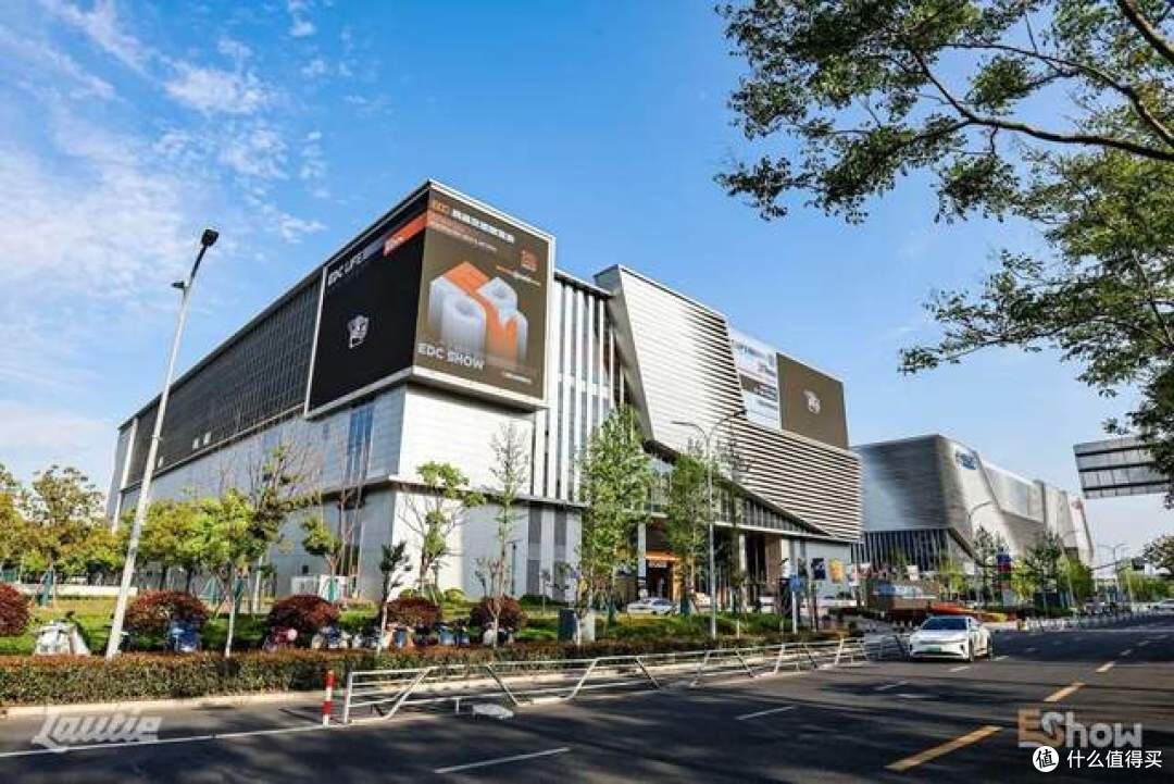 万元精工一物难求 男版泡泡玛特 EDC从小众玩物成长为千万级生意