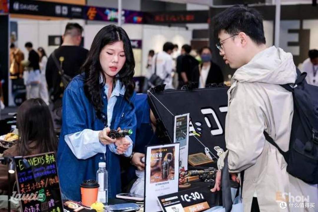 万元精工一物难求 男版泡泡玛特 EDC从小众玩物成长为千万级生意