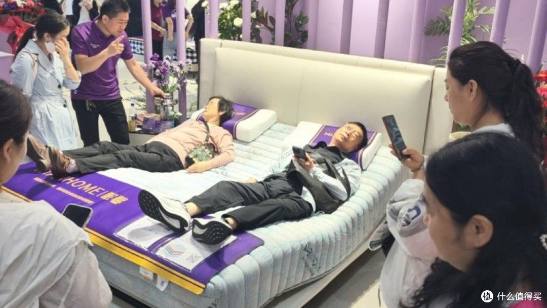 从感知到干预,从定制到智能:眠馨AI床垫引领睡眠行业范式革新