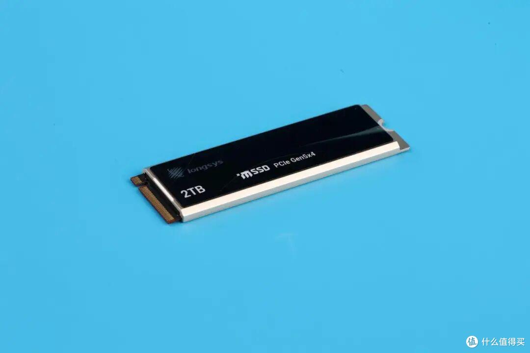 江波龙高速存储介质mSSD强在哪?PCIe Gen5+单芯片SiP封装+VC液冷