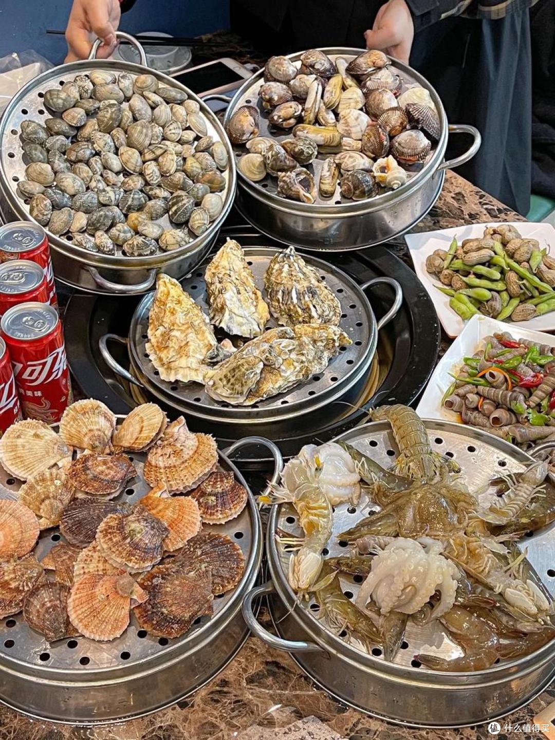 青岛海鲜价格一览!青岛旅游吃海鲜喝啤酒,让你“心中有数”!