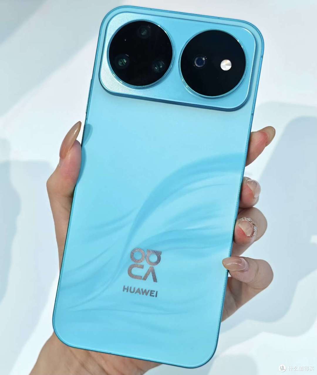 华为nova 16 Pro对比荣耀600 Pro:都是3399元起,该怎么选?