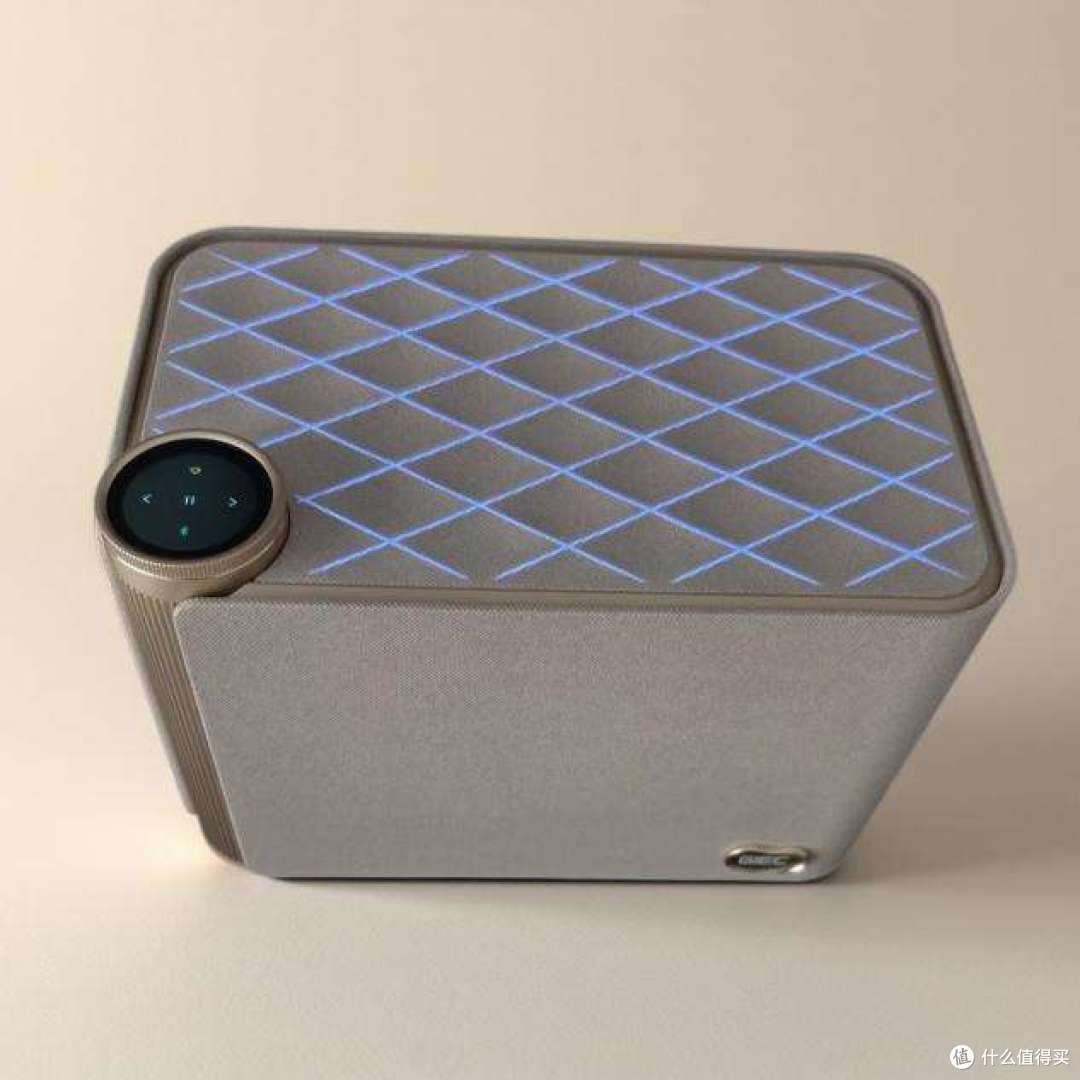 杰科Q30音箱:更好的音质、更便捷的体验,让我自在享受独处时光