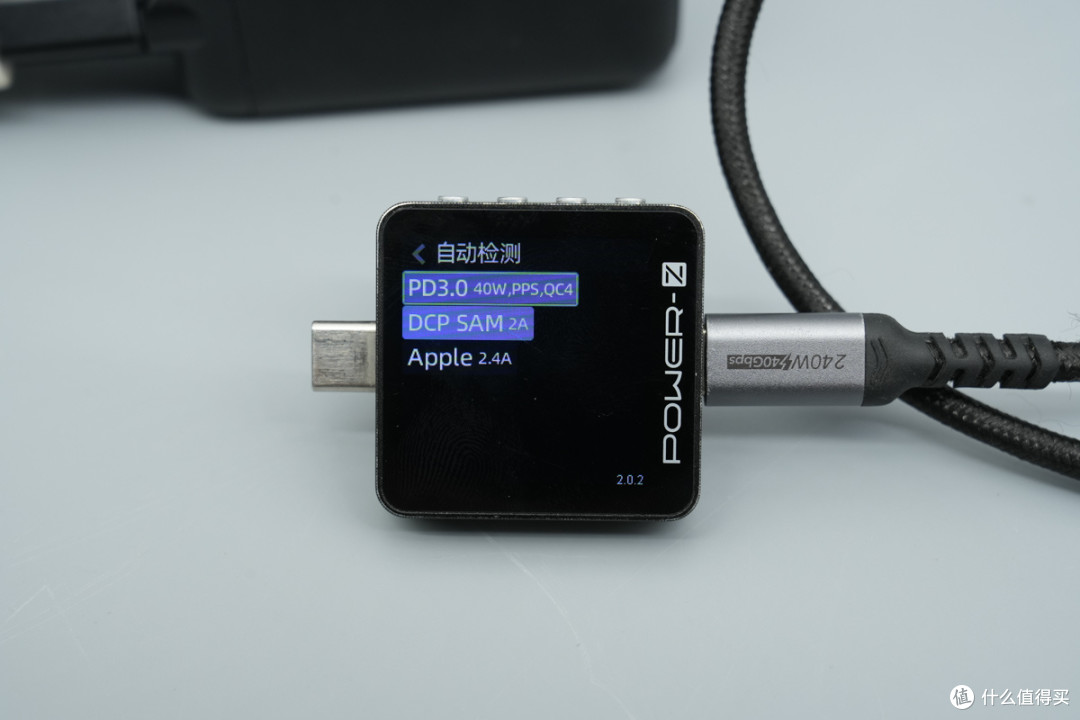 拆解报告:泓富电子140W 3C1A智能屏显氮化镓充电器